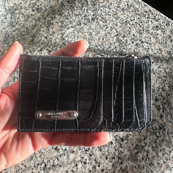 Saint Laurent
2022 Embossed Leather Wallet - Picture 3 of 7